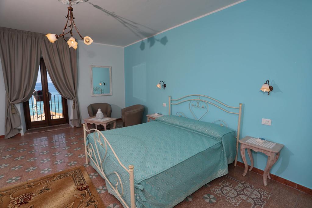 Casale Pettinato Hotel Pizzo Kültér fotó