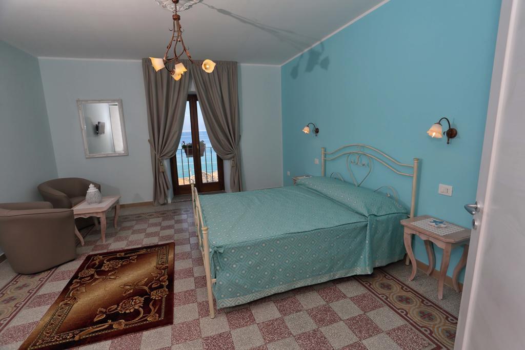 Casale Pettinato Hotel Pizzo Kültér fotó